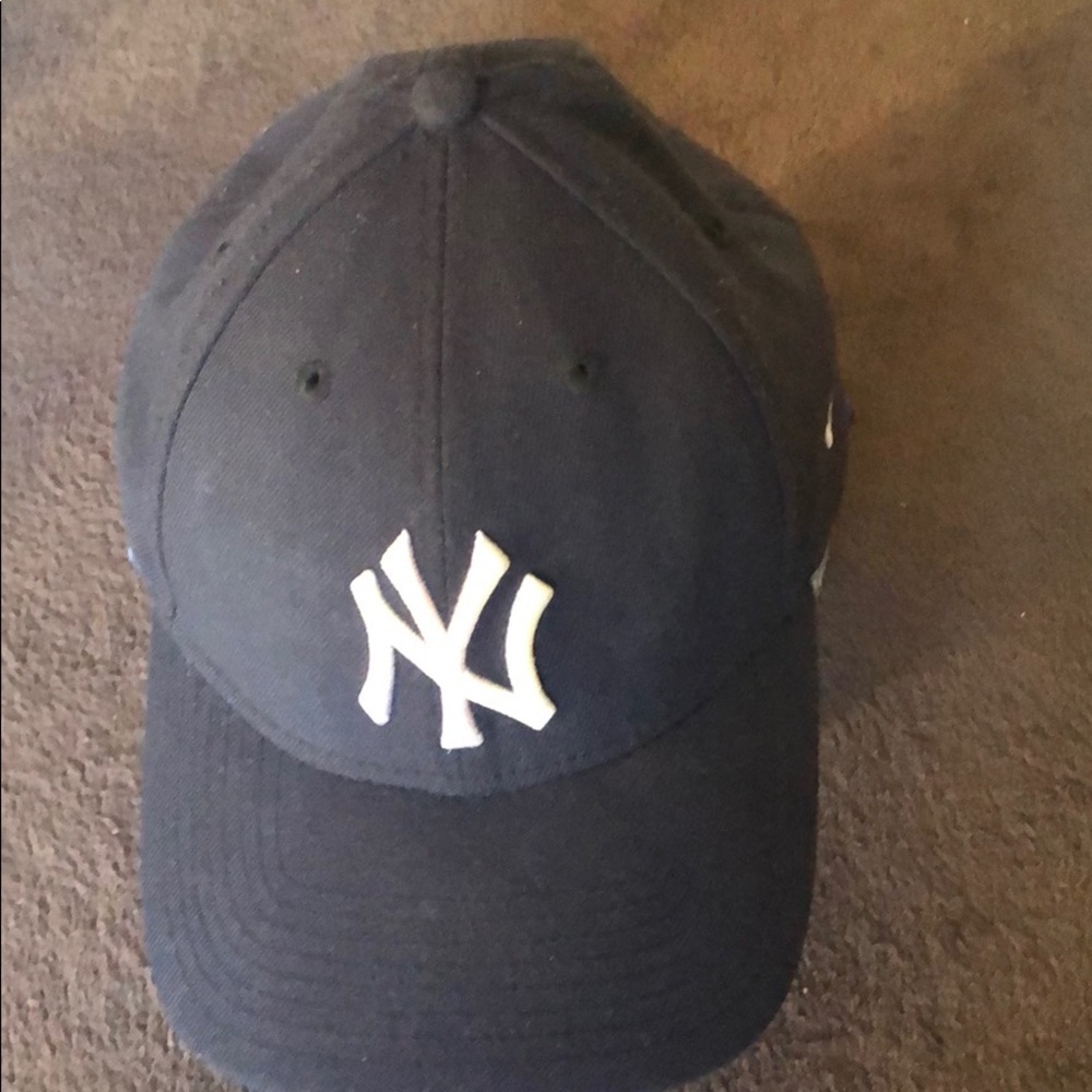 BUNDLE CAPS 4/$25